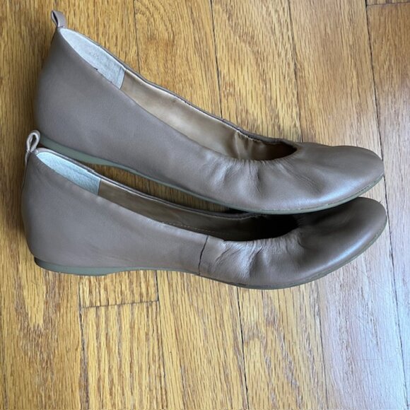 Nine West Carmen Tan leather Ballet flats size 5.5 - Picture 4 of 10